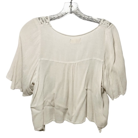 White Hollister Crop Top - Picture 4 of 9